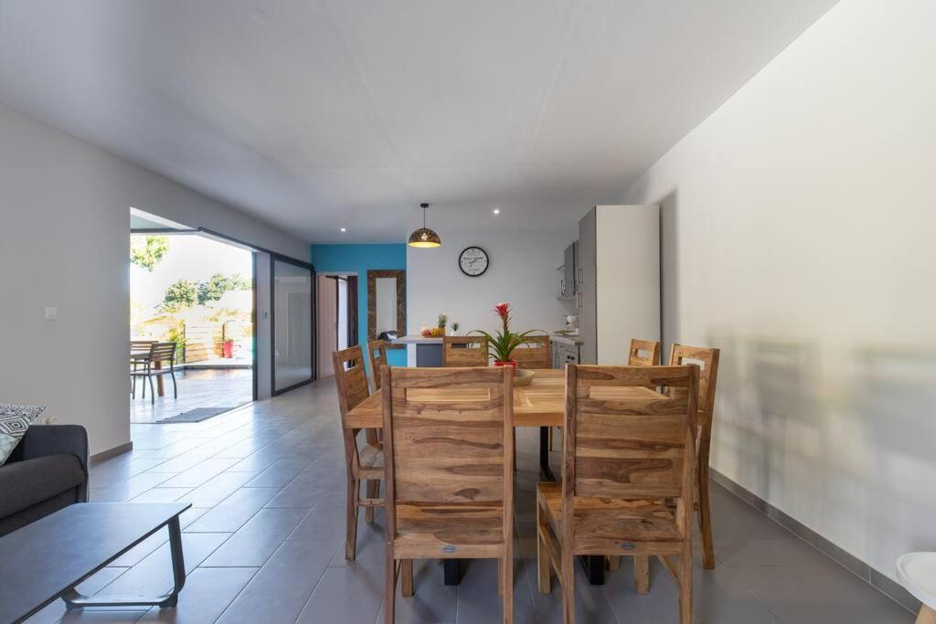 סן-פייר Villa Benjoin St-Pierre Piscine Chauffee Et Mer מראה חיצוני תמונה